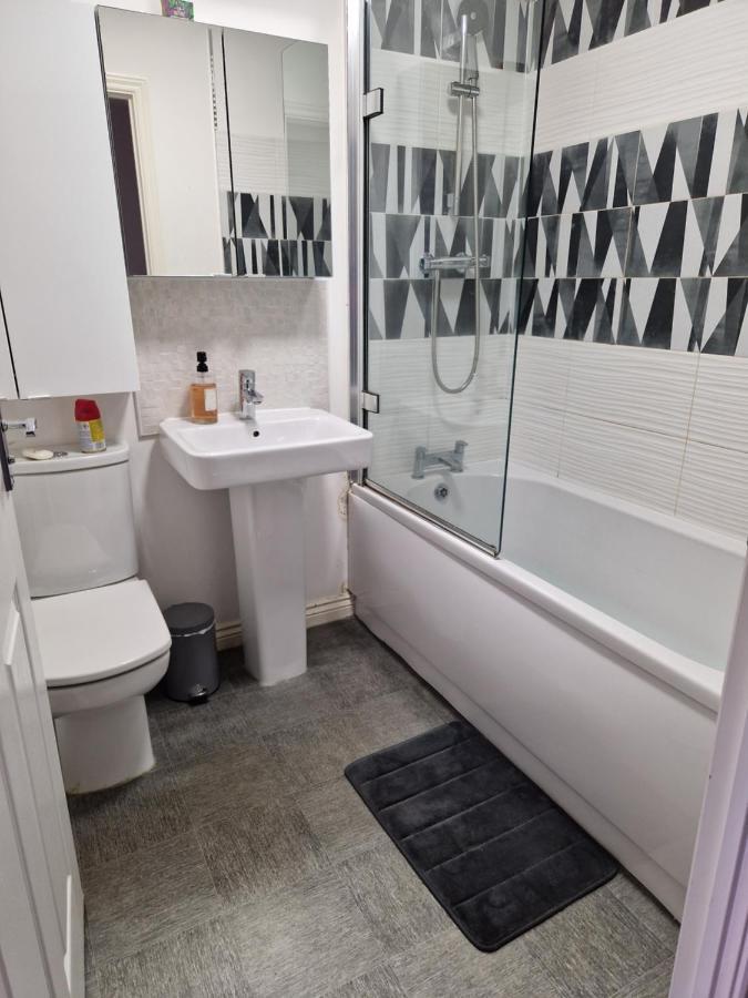 Private Room Manchester Ngoại thất bức ảnh